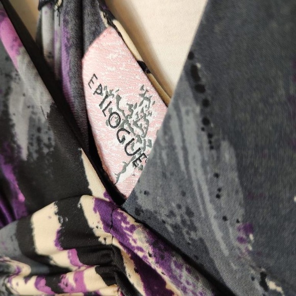 Epilogue M Dress Women’s Maxie halter with single strap in back. - Picture 3 of 6